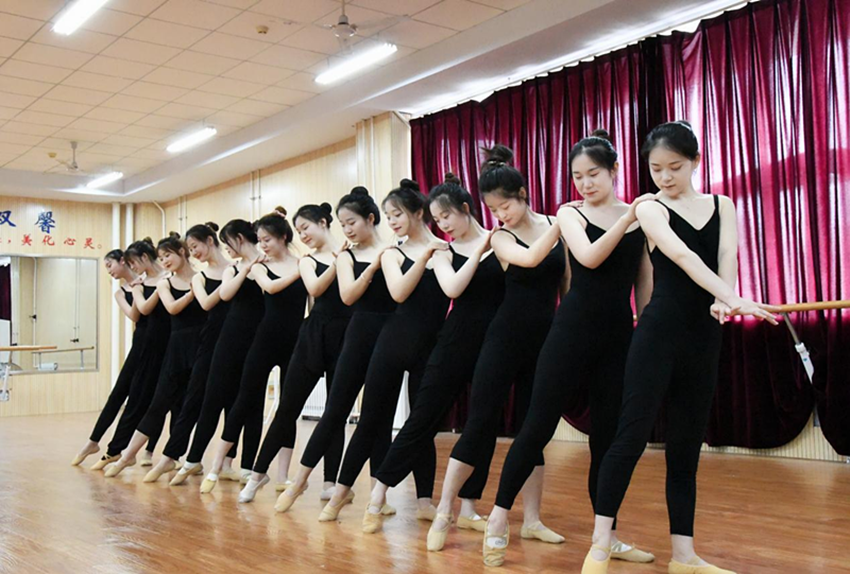 图片1_副本.png 图片1_副本.png